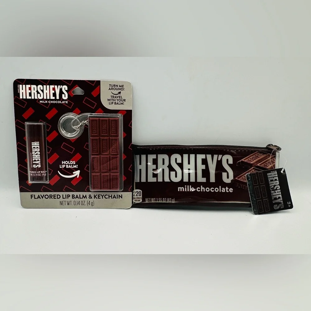 NWT Hershey’s 2 Piece Set Zipper Bag And Chocolate Lip Balm With Keychain New